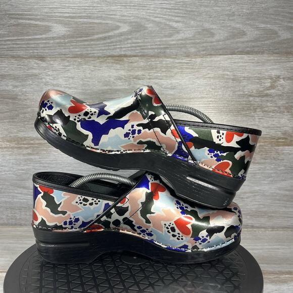 Dansko Women's Professional Patent Leather Multi Colored Clogs Size EU 40 US 10 - Picture 7 of 8